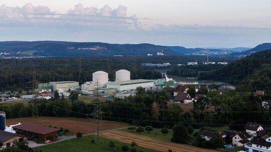 Block von Schweizer Alt-AKW Beznau