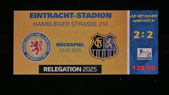Eintracht Braunschweig - 1. FC Saarbrücken