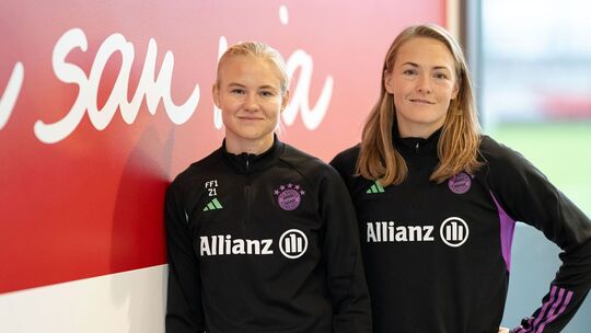 Pernille Harder und Magdalena Eriksson