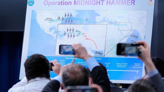 Operation "Mitternachtshammer"