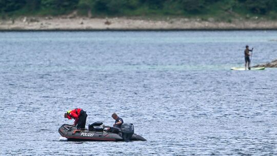 Nach dem Badeunfall auf dem Eibsee mit zwei Vermissten Nach dem Badeunfall auf dem Eibsee mit zwei Vermissten