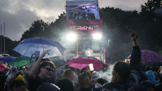 Techno-Parade «Rave The Planet»