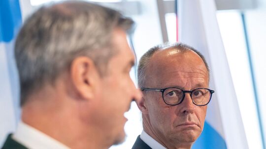 Bayerisches Kabinett tagt mit Bundeskanzler Merz
