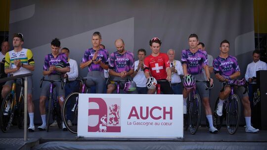 Tour de France - nach tödlichem Unfall von Samuele Privitera