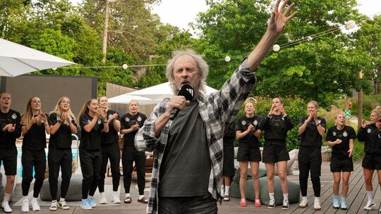 Wolfgang Petry bei Frauen-Nationalmannschaft