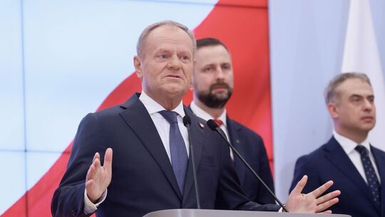 Tusk informiert über Regierungsumbildung