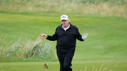 US-Präsident Trump besucht Schottland