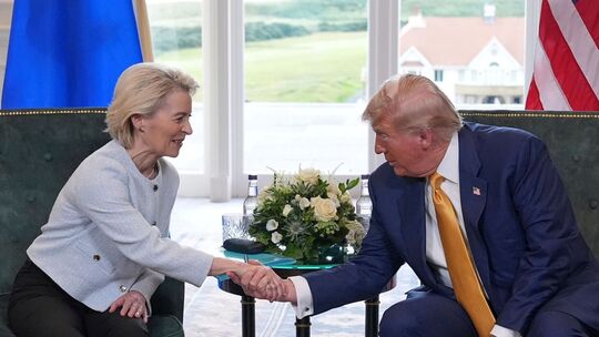 US-Präsident Trump trifft von der Leyen in Schottland