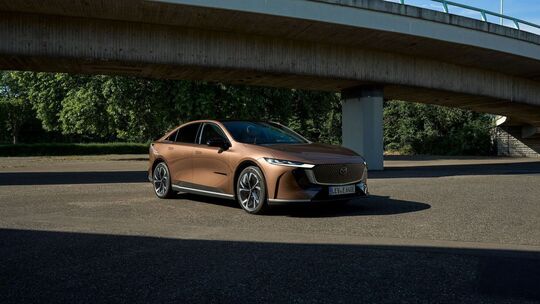 Seitenansicht Mazda 6e