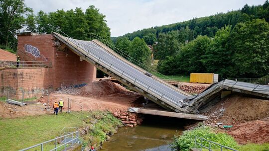 Talbrücke im Odenwald gesprengt