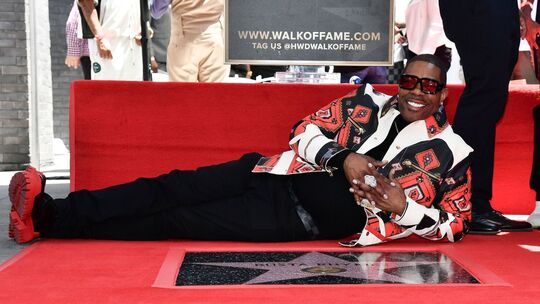 Busta Rhymes bekommt Stern auf dem Walk of Fame