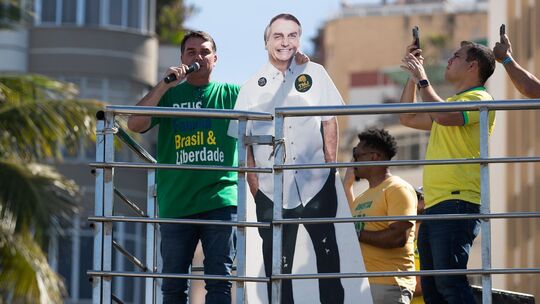 Brasiliens Ex-Präsident Bolsonaro muss in Hausarrest
