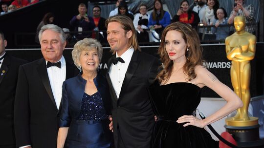 Brad Pitt trauert um seine Mutter