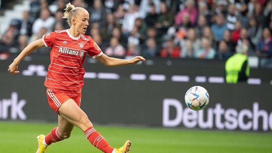 Lea Schüller