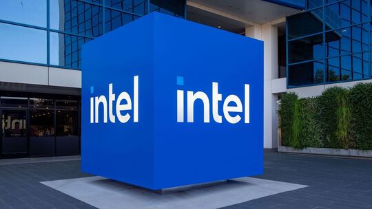 Intel-Aktie steigt nach Bericht zu Einstieg der Regierung