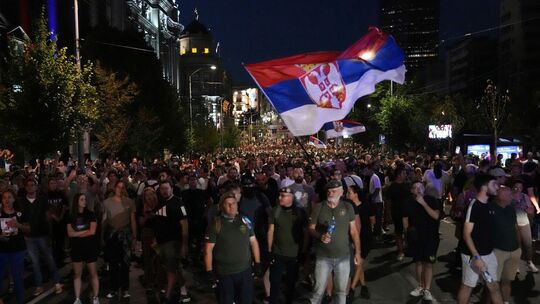 Proteste gegen Regierung in Serbien