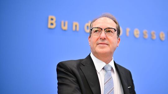 Bundesinnenminister Alexander Dobrindt (CSU)