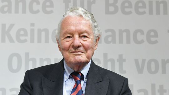 Adelsexperte Rolf Seelmann-Eggebert