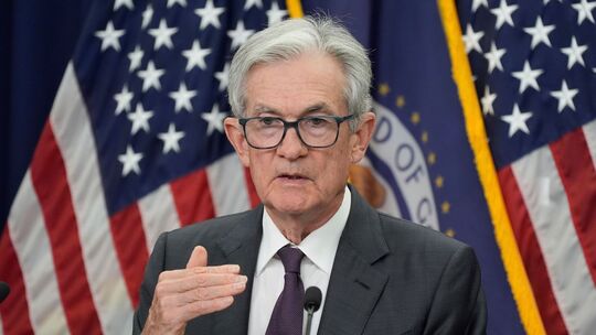 US-Notenbank Fed hält Leitzins auf hohem Niveau stabil