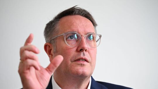 Interview mit Ministerpräsident Schweitzer