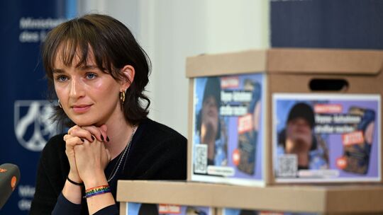 Petition "Voyeur-Aufnahmen strafbar machen"