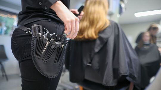Arbeit im Friseursalon
