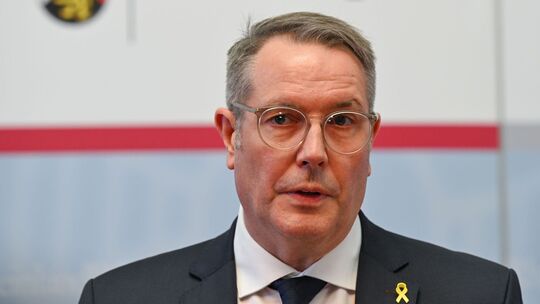 Ministerpräsident Alexander Schweitzer (SPD)