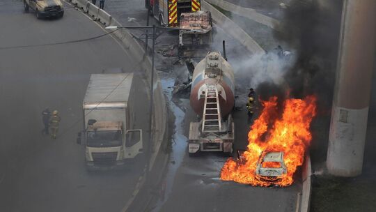 Explosion von Tankwagen in Mexiko