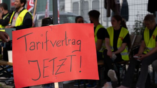 Forderung nach Tarifvertrag