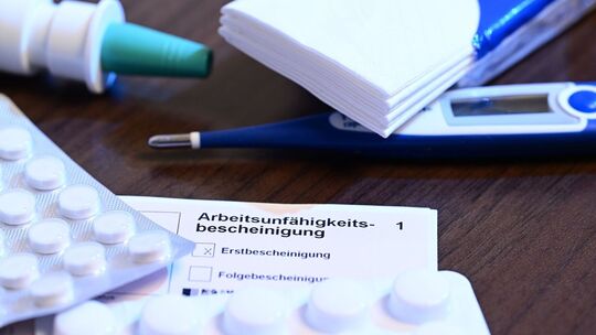Eine ärztliche Arbeitsunfähigkeitsbescheinigung