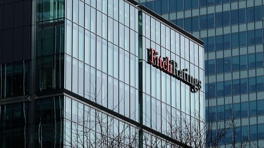 Fitch stuft Frankreichs Bonität herab