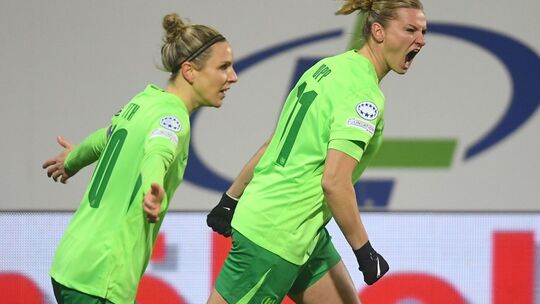 Svenja Huth und Alexandra Popp
