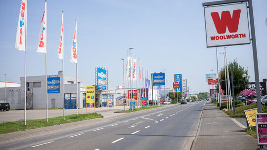 Mulheim Karlich Shoppingparadies Am Rhein Entdecken Sie Die Geheimnisse Der Lokalen Geschafte