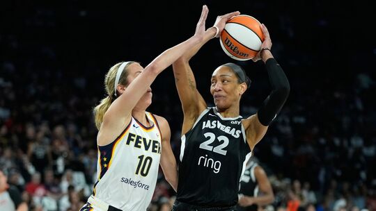 Indiana Fevers - Las Vegas Aces