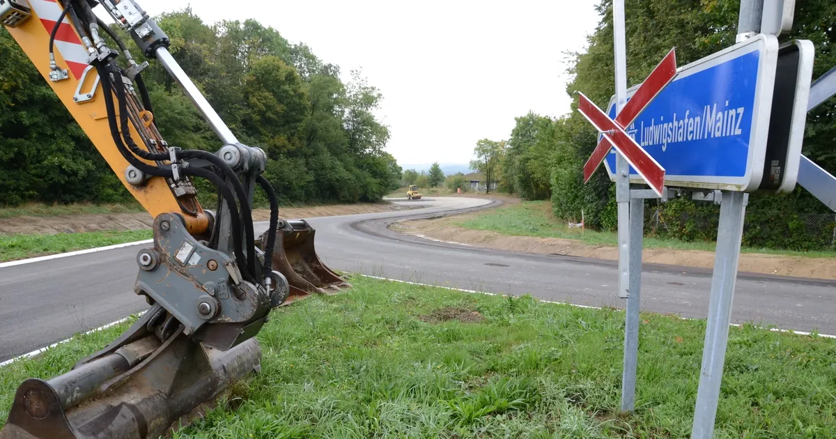 Autobahn GmbH braucht länger: A61-Auffahrt Emmelshausen verzögert sich ...