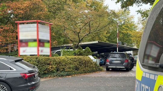 Schülerin an Berufsschule in Paderborn niedergestochen