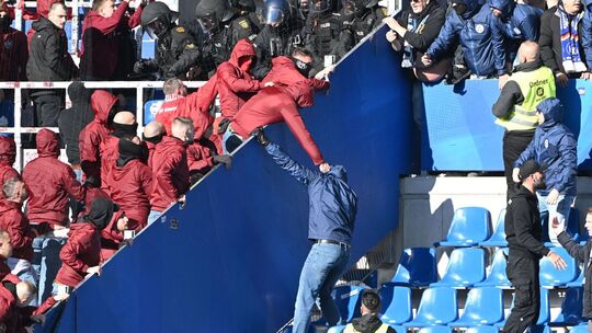 Karlsruher SC - 1. FC Kaiserslautern Karlsruher SC - 1. FC Kaiserslautern