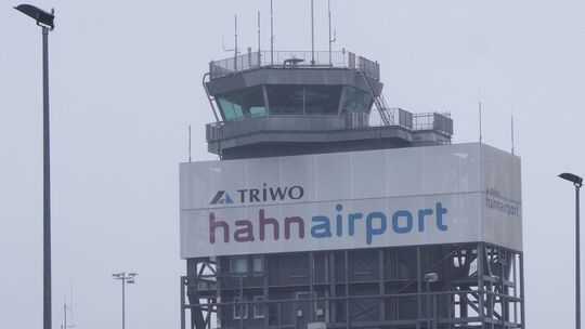 Der Flughafen Hahn Der Flughafen Hahn