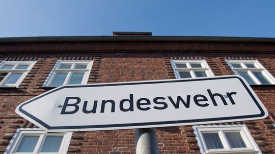 Verteidigungsministerium stoppt Umwandlung von Standorten Verteidigungsministerium stoppt Umwandlung von Standorten