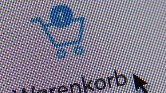 Symbol eines Warenkorbs auf einer Website Symbol eines Warenkorbs auf einer Website