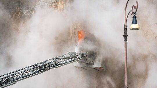 Mittelalterlicher Turm in Rom stürzt ein