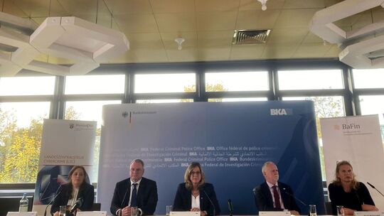 Bundeskriminalamt zu Betrugs- und Geldwäschenetzwerken Bundeskriminalamt zu Betrugs- und Geldwäschenetzwerken