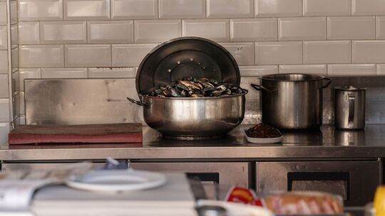 Topf mit Muscheln Topf mit Muscheln