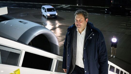 Bundesfinanzminister Klingbeil reist nach China Bundesfinanzminister Klingbeil reist nach China