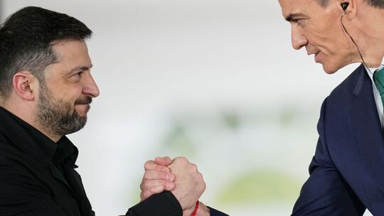 Ukraine-Krieg - Selenskyj in Madrid