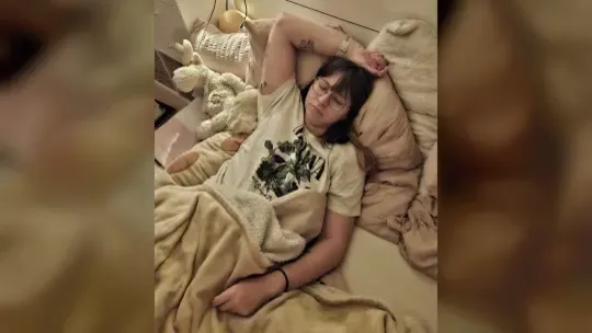 23-Jährige ist chronisch krank: Idar-Obersteinerin: Schon morgens ist die ...