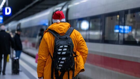 Reiseverkehr vor Weihnachten - Berlin Reiseverkehr vor Weihnachten - Berlin