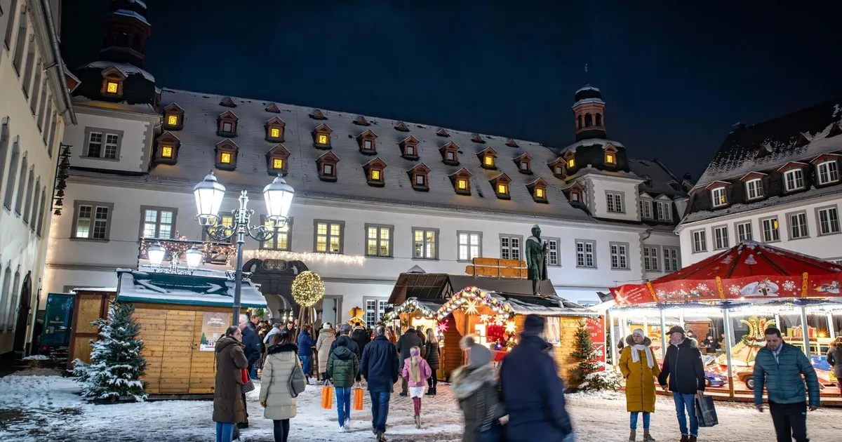 Koblenzer Weihnachtscountdown: Der größte Adventskalender leuchtet am ...