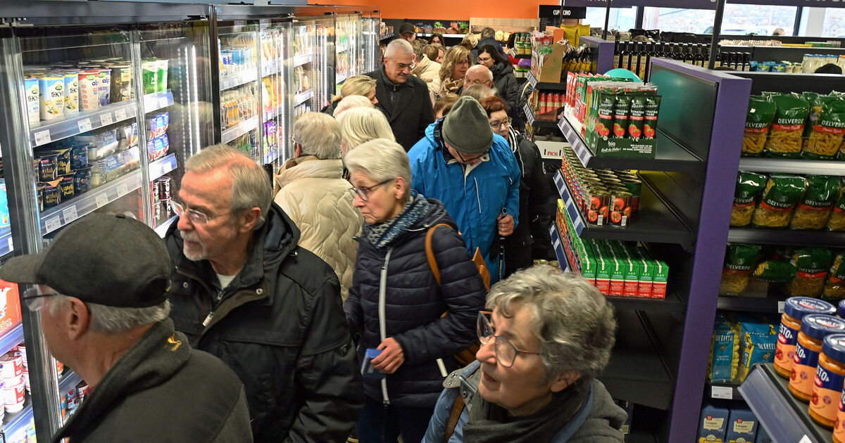Nahversorger hat eröffnet: Besucheransturm auf Tante-Enso-Markt in ...