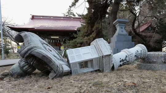 Nach starkem Erdbeben im Nordosten Japans